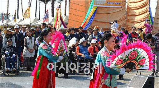 [포토]전통 공연이 있는 '마포새우젓 축제'