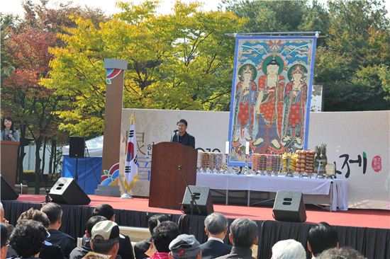  김성환 노원구청장 ‘초안산 문화축제’ 참석