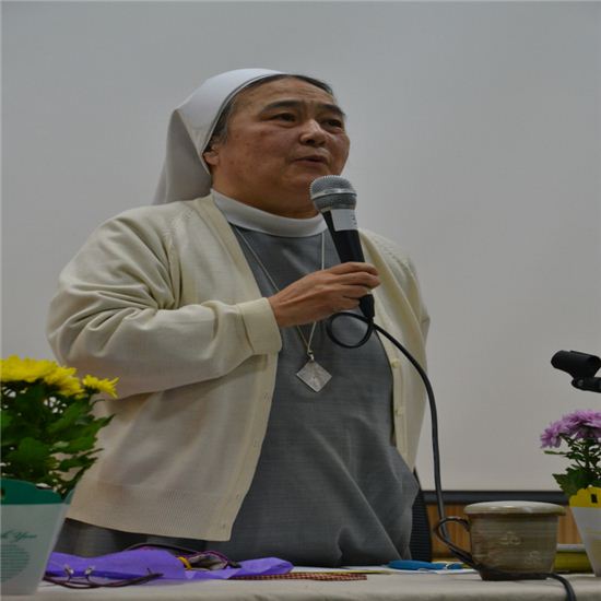 이해인 수녀, 詩로 기도하다....