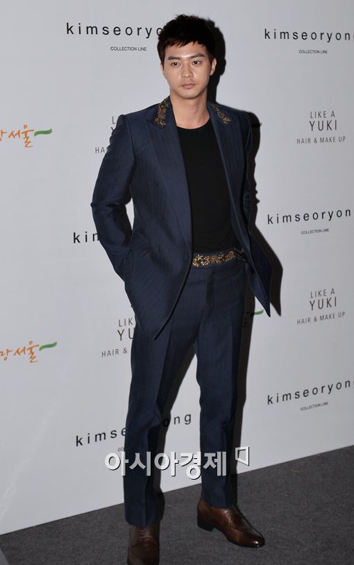 [포토]김지훈, 남성미 물씬~