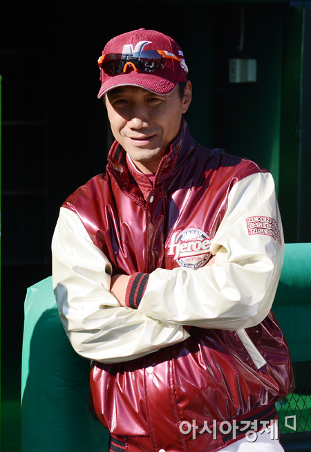 [포토] 미소 짓는 김동수 코치