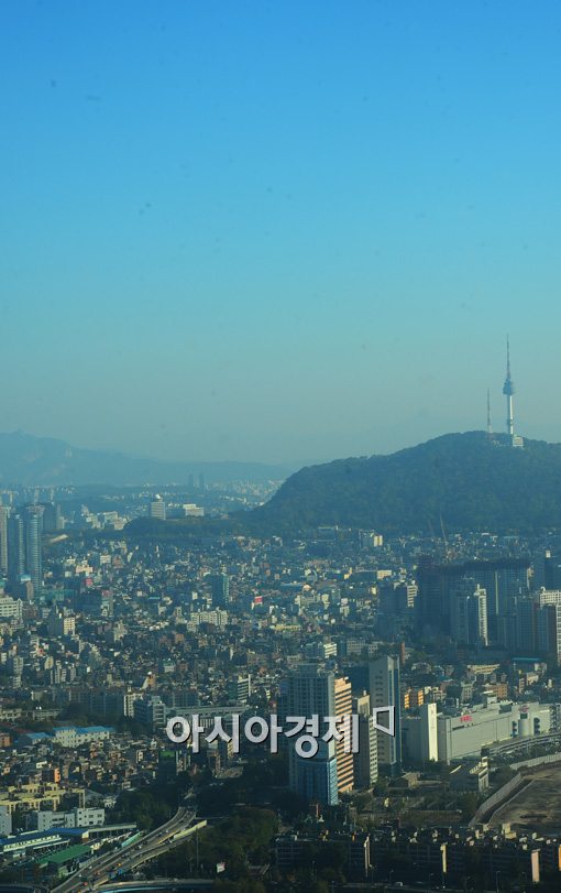 [포토]파란 서울 하늘에 남산타워
