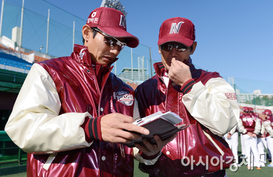 [포토] 염경엽 감독 '더 강한 넥센을 위해!'