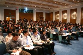 [WITH의 힘]LG화학 "상생펀드 등 통해 연 500억 대출"