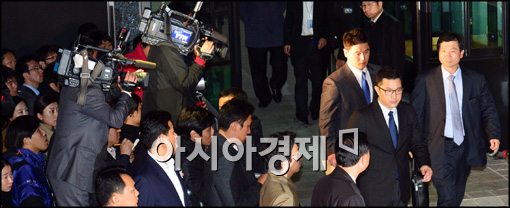 [포토]내곡동 사저 특검조사 마친 이시형
