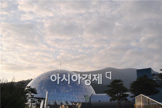 [나로호 3차발사]발사 7시간 전… 380명 연구원들 긴장감 최고조