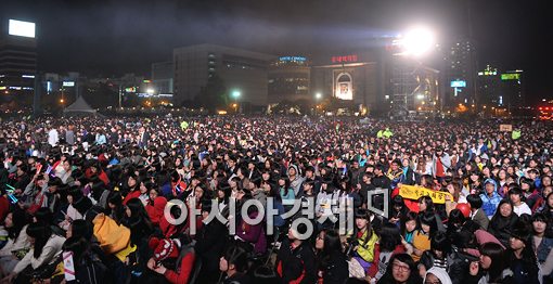 [포토]시민들로 가득찬 'K-POP 월드 페스티벌 2012'