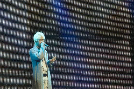 Dae-hyun sings Korean ballad group 4Men's "What are you doing?" during the group's first fan club inauguration day titled "1st BABY DAY," at Seoul's Korea University Hwajeong Gymnasium in Korea on October 28, 2012. [Brandon Chae/10Asia]