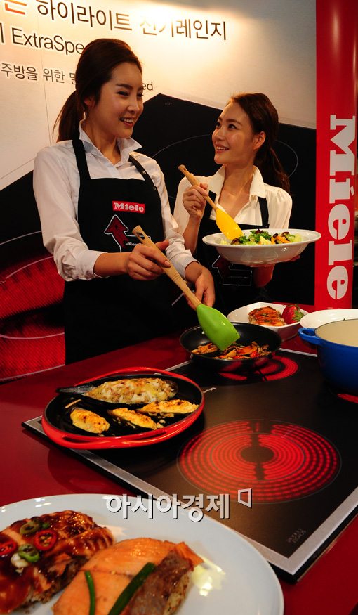 [포토]세계에서 가장 빠른 하이라이트 전기레인지 