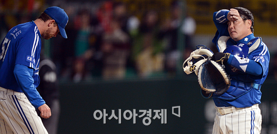 [포토] 진갑용 '탈보트, 잘 나가다가 갑자기 왜 이러니'