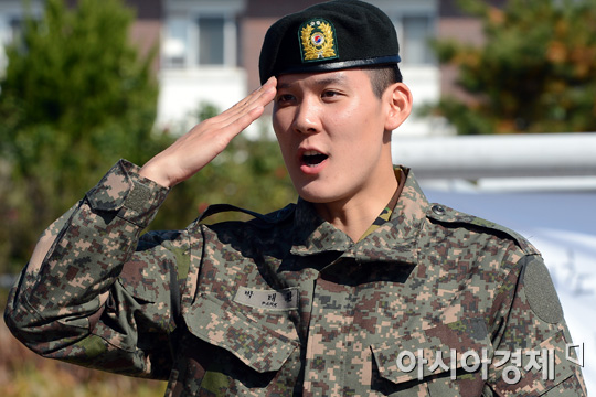 [포토] 박태환 '기초군사훈련 마쳤습니다'