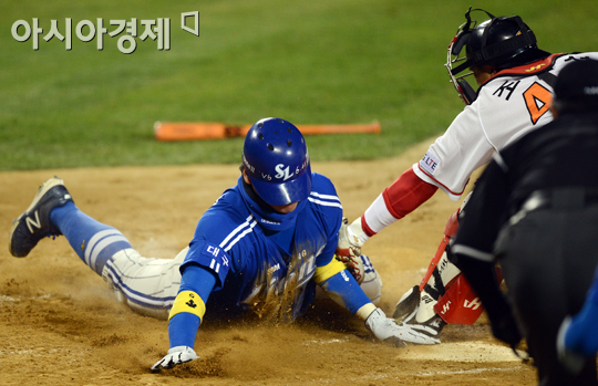 [포토] 조동찬 '내 손이 빨랐다'