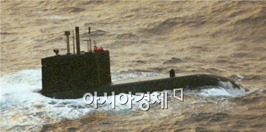 "北 소형 잠수함이용 韓·日 핵 자폭 공격 가능" 英 IISS 