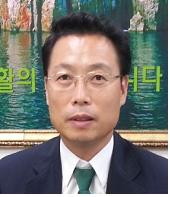 코레일의 '올해 우수영업인'으로 뽑힌 김용만 용산역 센터장