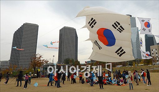 [포토]서울 하늘을 색칠한 연