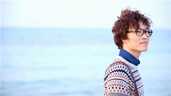 조문근, 2년 만에 가요계 컴백··서인국 뮤비 지원사격