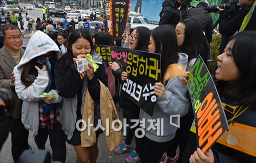 [포토]"선배님, 재수는 없는거야"