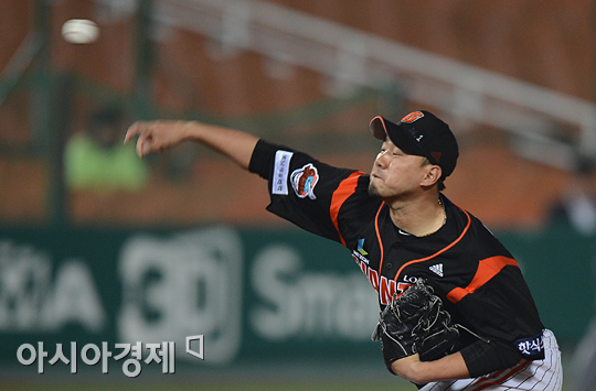 [포토] 송승준의 역투