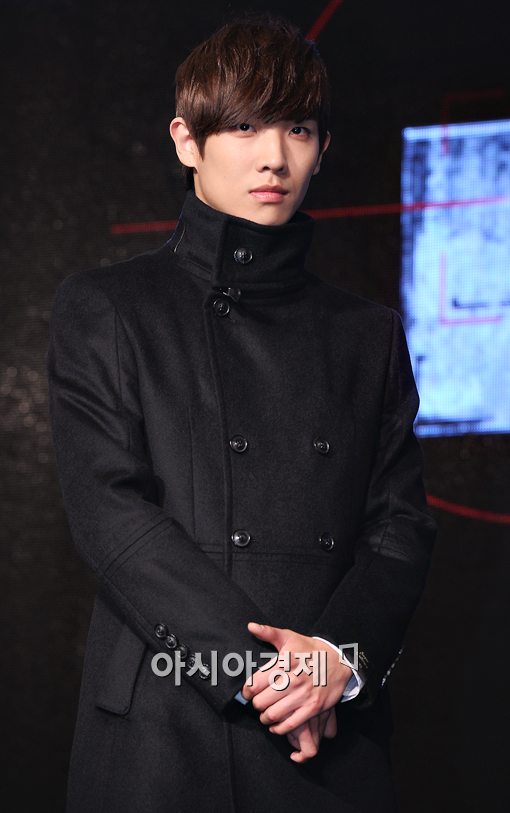 [포토]'엠블랙' 이준, 눈빛만으로 女心 올킬!