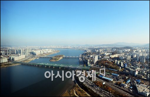 [포토]64빌딩 스카이아트, 파란 서울 하늘