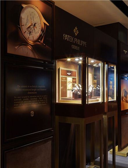 '시계의 에르메스' 파텍필립···소수의 VVIP··"감상만으로도 희열"