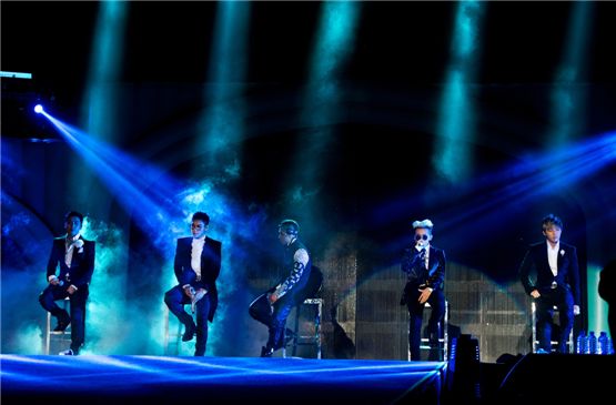 [PHOTO] Big Bang Wows Peru