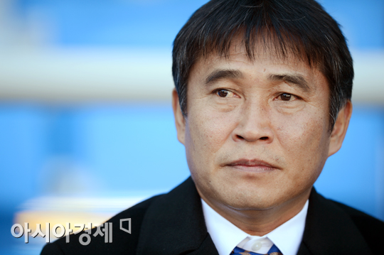 [포토] 김봉길 감독 '마지막 홈경기, 팬들에게 승리를 선물해야지'