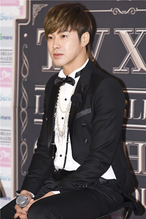 TVXQ! member U-Know Yunho attends the press conference held before their second night of "TVXQ! LIVE WORLD TOUR 'Catch Me,'in SEOUL," which took place at Olympic Stadium in Seoul, South Korea, on November 18, 2012. [Chae Ki-won/ 10Asia]