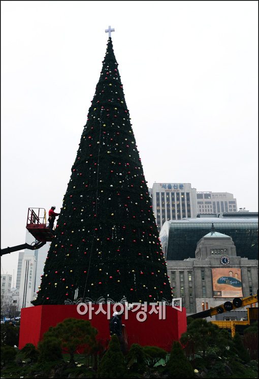 [포토]서울광장 겨울 준비 중