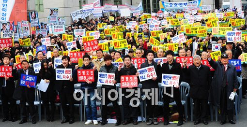 [포토]연평도주민 생존사수! NLL 사수!