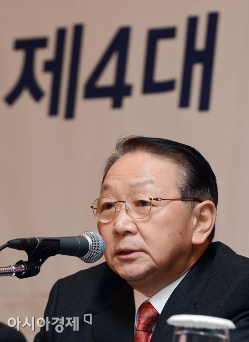 [포토] 질문에 답하는 구자준 신임 KOVO 총재