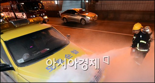[포토]터널 대형사고 대비 합동훈련