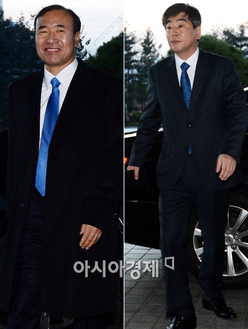 [포토]한상대 총장-최재경 중수부장, 서로 다른 표정으로 출근