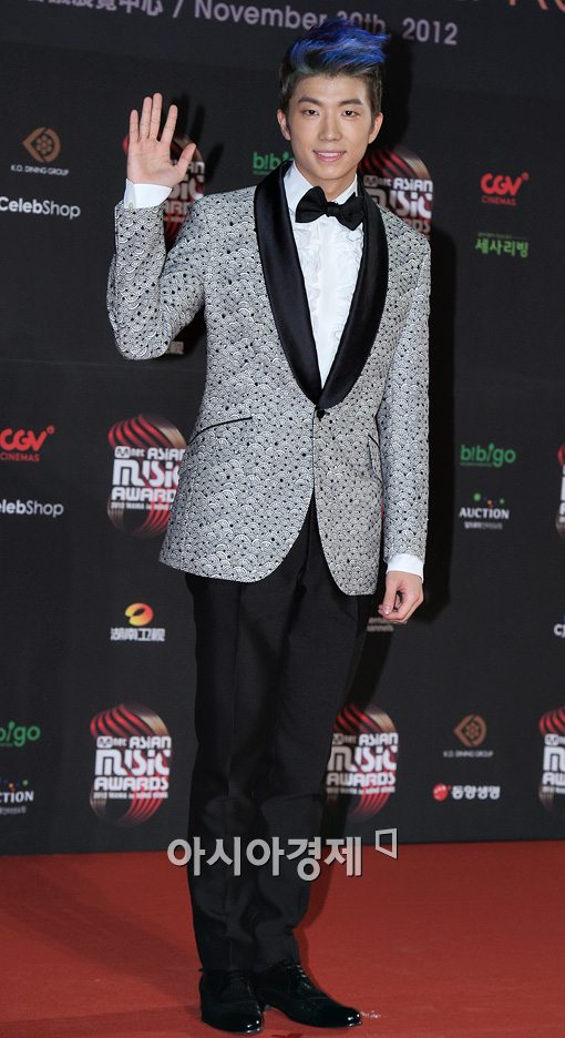 [포토]'2PM' 장우영, 홍콩팬 여러분 반가워요~