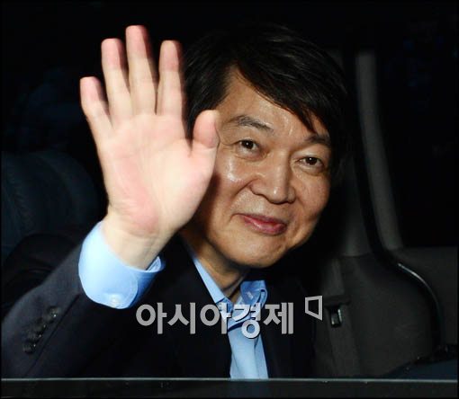 [포토]안철수 전대선후보, '굿바이'