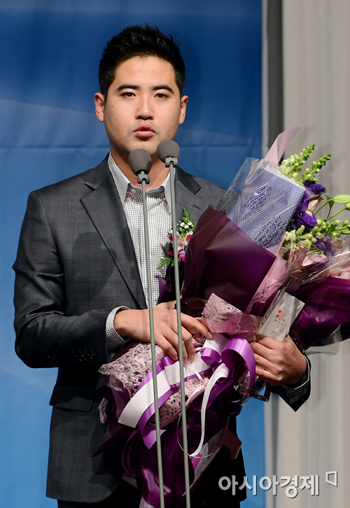 [포토] 최고투수상 장원삼 '내년엔 두산 꼭 잡겠다'
