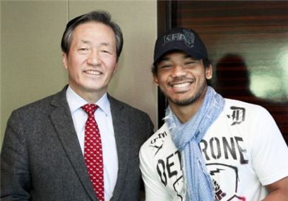 정몽준 "UFC 헨더슨, 나보고 몽준형…멋진 동생"