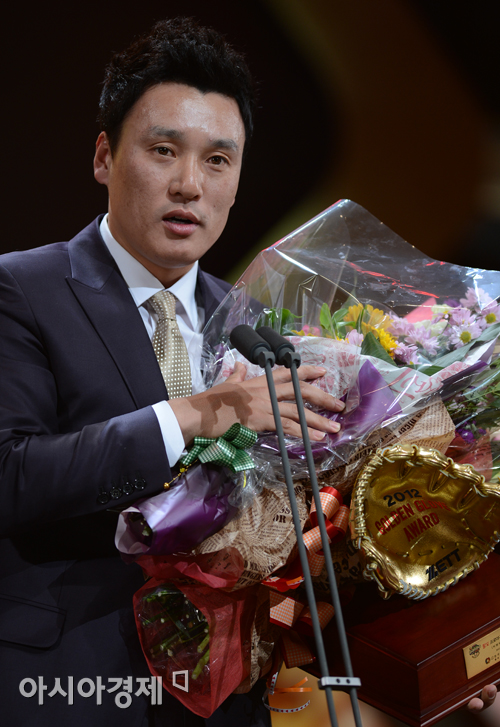 [포토] 골든글러브 이승엽 '오랜만의 수상 뜻 깊네요'