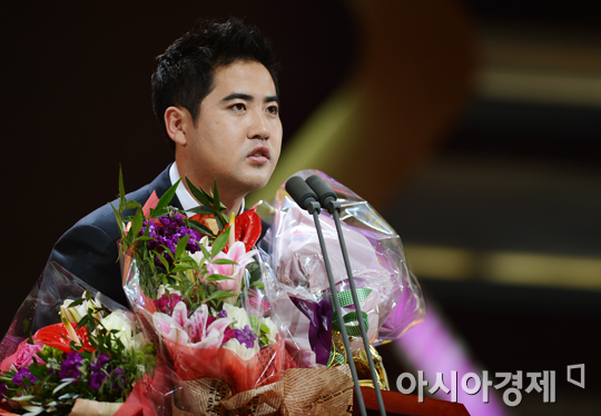 [포토] 수상소감 밝히는 투수 골든글러브 장원삼