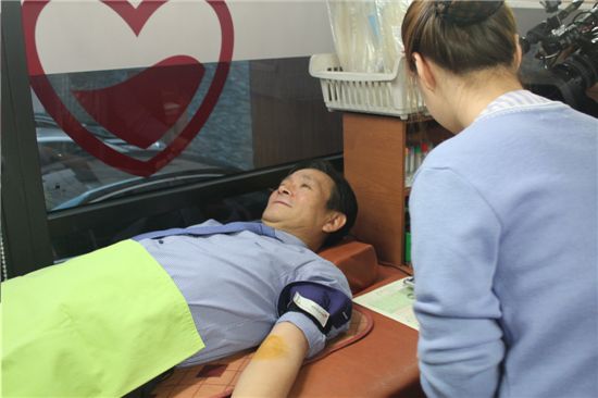 아이엠證, 임직원 헌혈 등 연말 사랑 나눔 캠페인