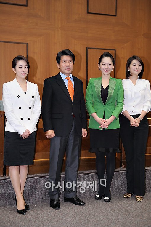 [포토]박은영-황상무-엄지인-김진희, 2012 KBS 대선 개표방송의 주역들