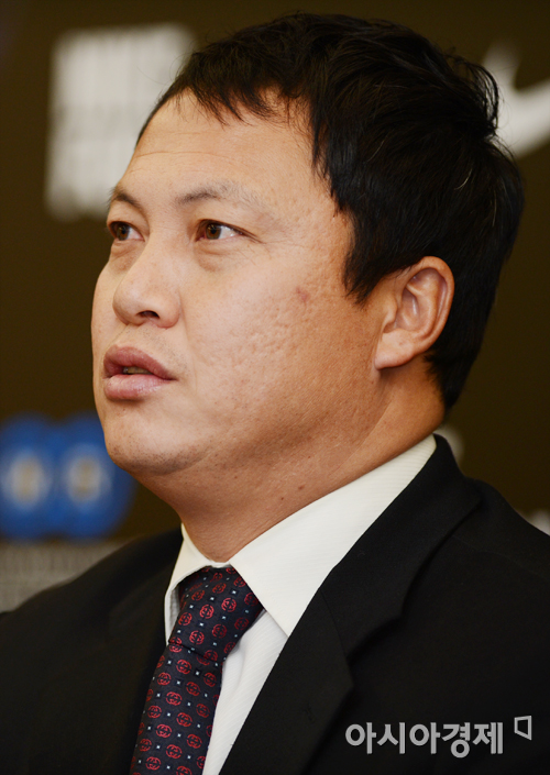 [포토] 은퇴 소회를 밝히는 이운재