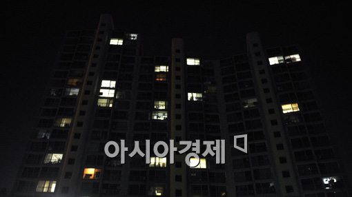 [포토]결과는 나왔지만 잠 못드는 국민의 마음 