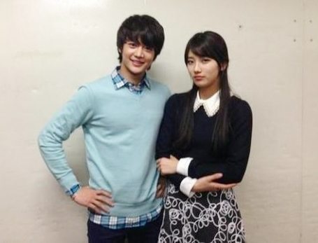 민호 수지 투샷, 다정하게 서서 찰칵 '연인 포스'