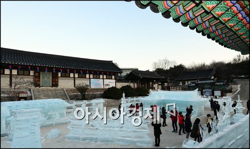 [포토]한옥마을에 생긴 얼음골