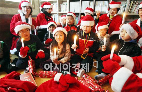 [포토]한우리동아리 몰래 산타 