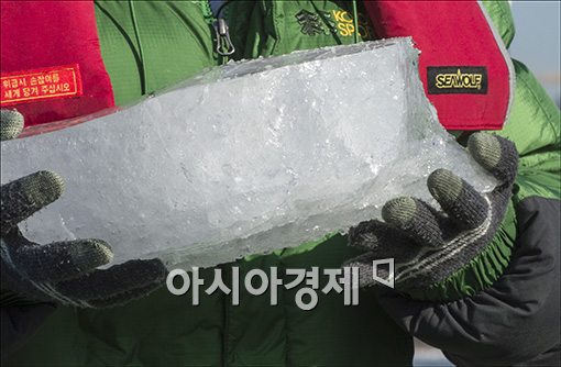 [포토]한강 얼음의 두께는?
