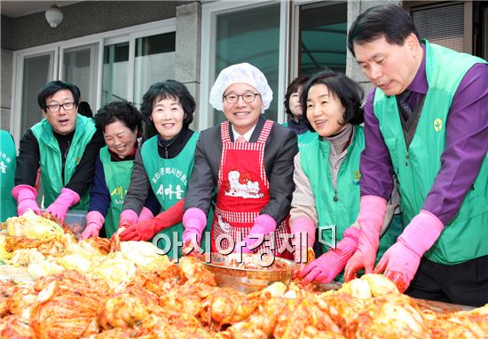 [포토]동구새마을회 불우이웃돕기 김장나누기 행사