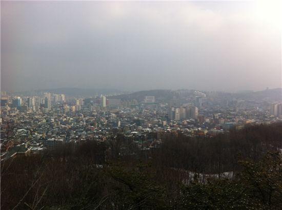 [서울스토리]북한산 둘레길<3>애국 선열의 성역을 걷다