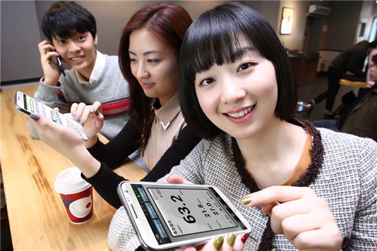 KT "건물 안에서도 빠른 LTE·와이파이 즐기세요"    